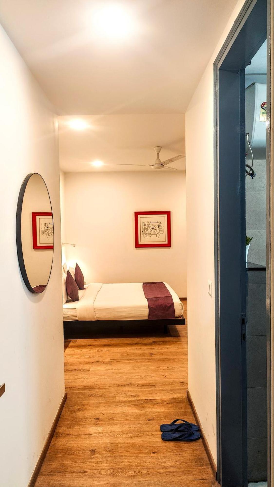 Hotel Mavens White Artemis Hospital Road Sector 52 Gurgaon Extérieur photo