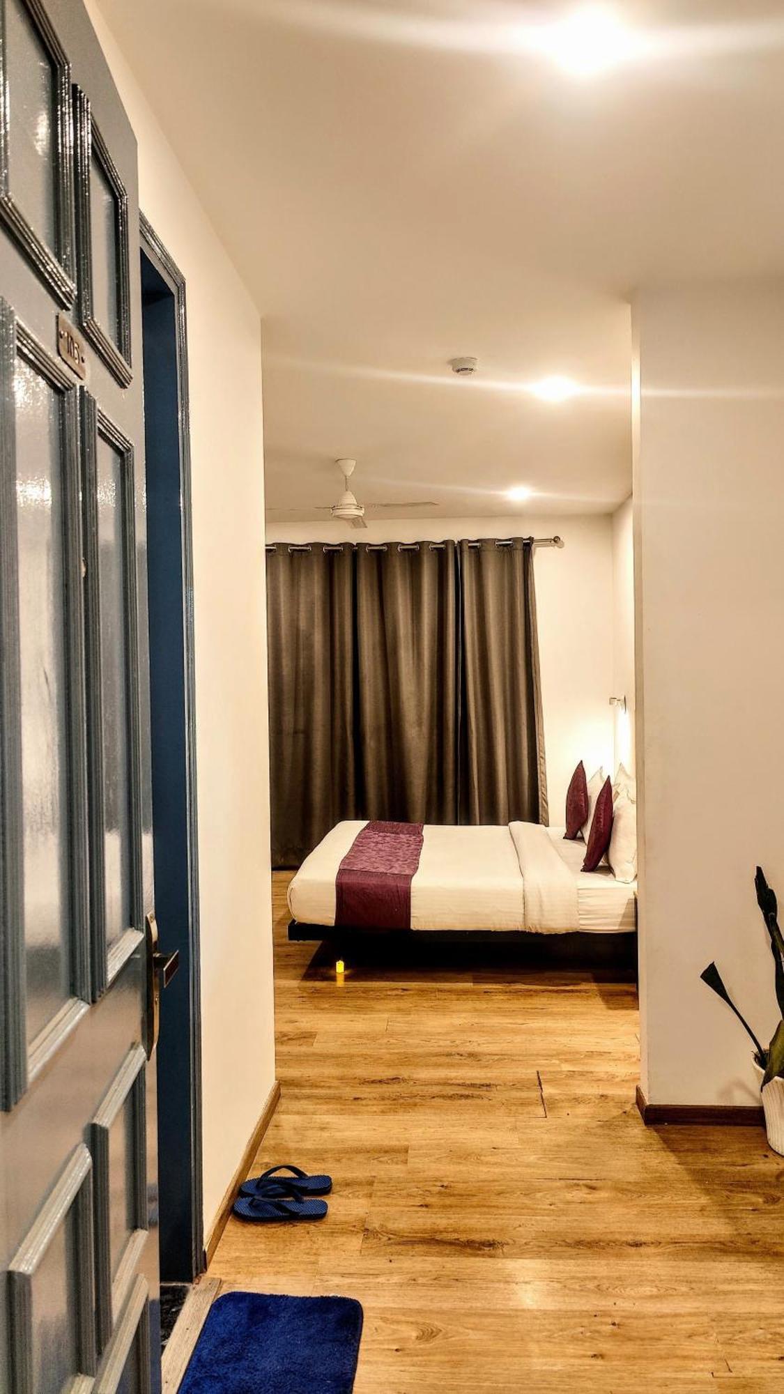 Hotel Mavens White Artemis Hospital Road Sector 52 Gurgaon Extérieur photo