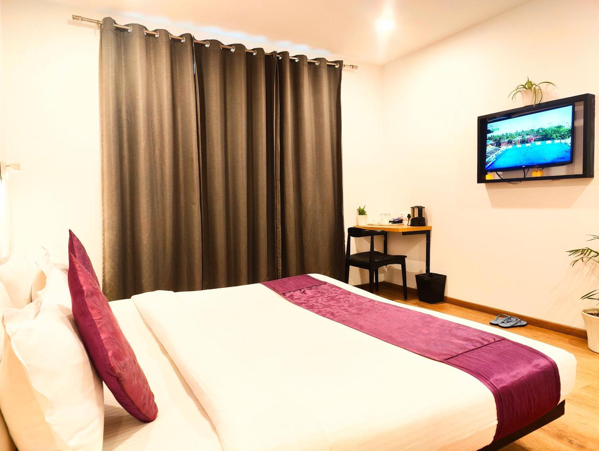 Hotel Mavens White Artemis Hospital Road Sector 52 Gurgaon Extérieur photo
